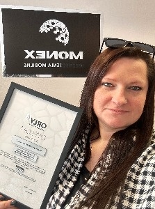 MONEX  Ubezpieczenia Mobilne  Monika Matuszewska